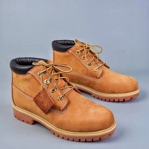 Chaussures de créateur originales de luxe en cuir véritable imperméables à lacets légers et durables pour hommes, bottes de désert pour hommes - Product Image 2