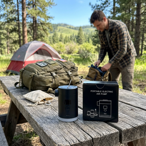 Pompe à air mini LCD portable pour voyage en extérieur, best-seller en Europe et aux États-Unis, pour gonflage de matelas de camping et sacs sous vide, 3600 mAh - Product Image 1