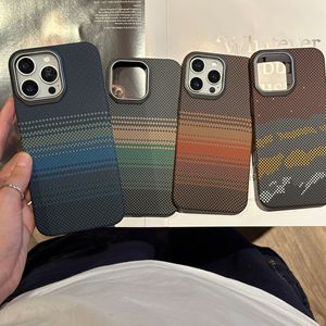 Чехол для iphone 16 Pro износостойкий светящийся Магнитный чехол для телефона металлическая рамка для объектива Пиксельная горная крышка телефона - Product Image 2