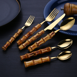<span class=keywords><strong>Set</strong></span> di <span class=keywords><strong>posate</strong></span> vintage in acciaio inossidabile con manico in vero bambù naturale, finitura a specchio dorata, stile unico. - Product Image 4