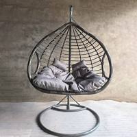 Fauteuil œuf en métal personnalisé au design moderne coussin éponge pour l'extérieur chaise balançoire suspendue en métal pour patio intérieur