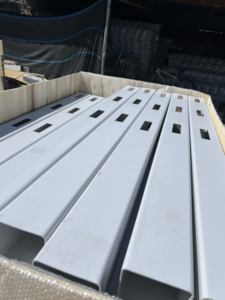 क्रॉसवर्ड pvc घोड़े की बाड़ के साथ संयुक्त रूप से गैल्वेनाइज्ड वर्ग सौदे के साथ 2x 4 छेद 12.5 गेज 5ft - Product Image 6