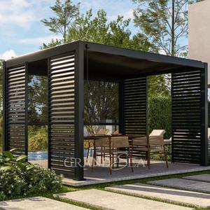 Pergola bioclimatique en aluminium pour l'extérieur, avec panneau arrière en bois grainé imperméable, pour la piscine - Product Image 6