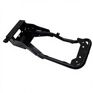 Support de phare droit compatible pour camions pompe et camions malaxeurs Isuzu 1-71230439-0/1-7123057-4 - Product Image 1