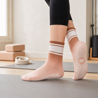Chaussettes de yoga professionnelles antidérapantes avec grip en silicone, respirantes en maille, pour Pilates, pour femmes, avec support de logo personnalisé