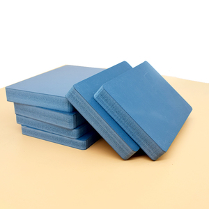 Coffrage en PVC imperméable pour béton, design moderne, surface lisse, réutilisable 100 fois, blanc, 1220x2440mm, épaisseur 5-30mm - Product Image 1