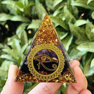 Pyramide de galets de cristal en résine époxy, ornement de bureau, décoration d'aquarium, feuille d'or, améthyste, obsidienne, cadeau - Product Image 2