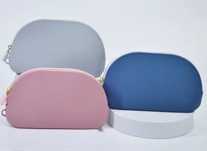 Custom Candy Color Beauty Cosmetic Silicone Bag Cosmetics Zipper Shell-shaped <b>Make</b> <b>up</b> <b>Pouch</b> Bag - Product Image 2
