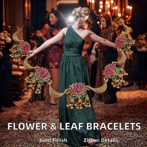 SL-<b>J</b>-610 Five Petal Flower <b>and</b> Five Leaf Grass Pull-out <b>Bracelet</b> ORIGINAL > Set of Three Fashionable <b>Bracelets</b> - Product Image 2