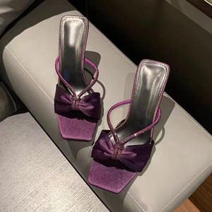 Nouvelles sandales d'été 2026 pour femmes, à talon aiguille fin, en satin violet avec nœud, à bout ouvert, à enfiler - Product Image 2