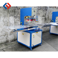 Machine de soudage haute fréquence pour le gaufrage et l'estampage de logos de tapis de sol de voiture 12 kW