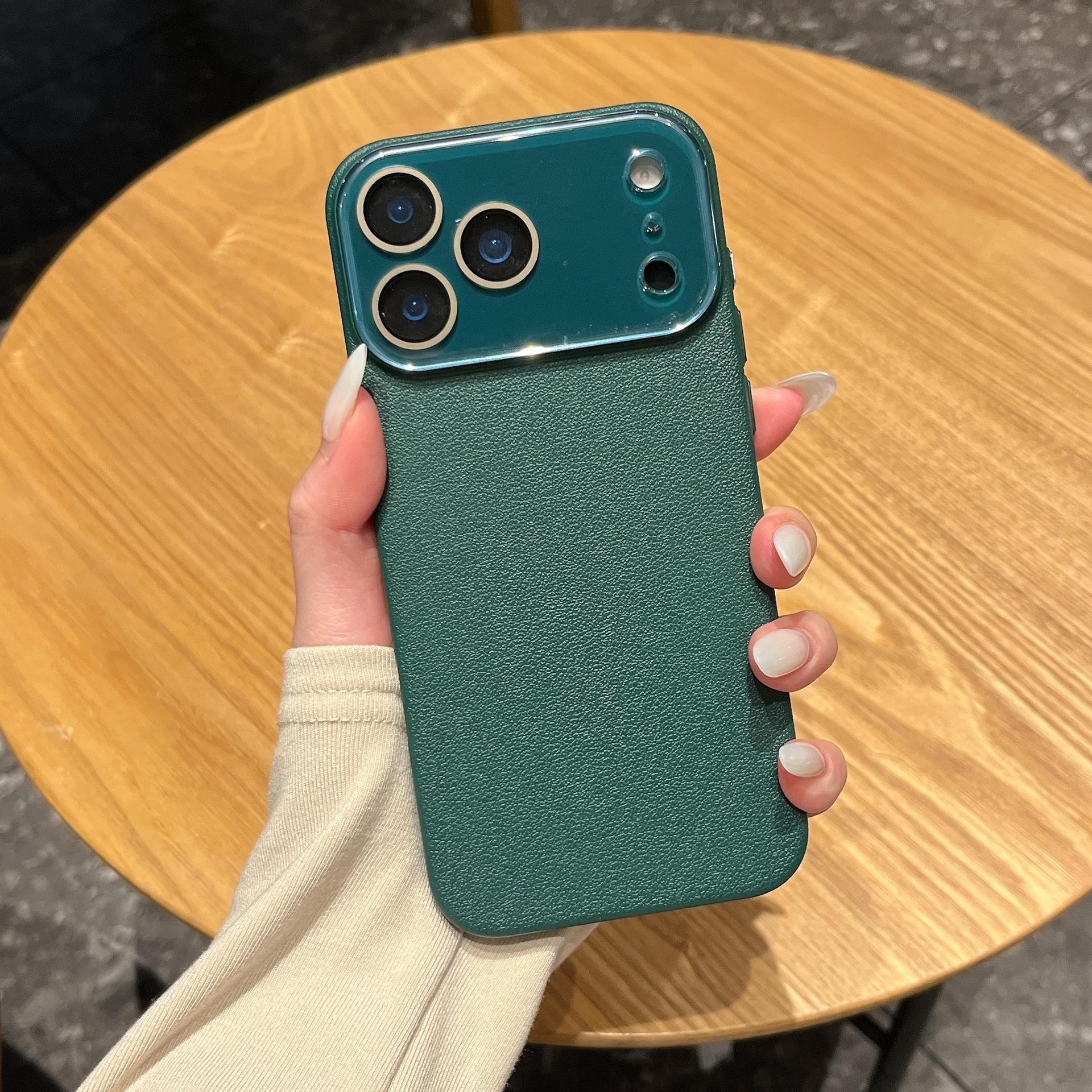 สีเขียวเข้ม