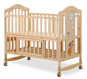 Culla in Legno per Neonati con Angoli Arrotondati e Bordi Curvi, Design Sicuro, Imbottitura Morbida, Finitura Ecologica - Product Image 1