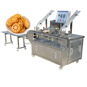 Macchina automatica per la produzione di biscotti a sandwich 1 + 2 formatrice rotativa industriale cracker linea di produzione di biscotti macchina per la produzione