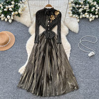 Robe décontractée élégante pour femme WIWT à manches longues, col montant, nœud plissé, coupe trapèze, avec décor floral, idéale pour le quotidien et les fêtes