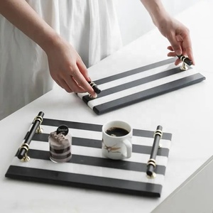 Speciale vassoio di marmo con bianco e nero per la decorazione o stoviglie - Product Image 1