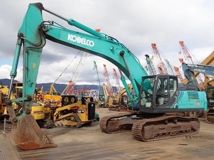Excavadora Kobelco SK330 usada de 33 toneladas, 100% japonesa, con motor, caja de cambios, bomba, cojinetes, cucharón de 1.5m de capacidad, 209kw de potencia y martillo neumático, en venta. - Product Image 2
