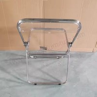 Vente en gros de chaises de salle à manger pliantes modernes, portables, transparentes et transparentes pour l'hôtel, le bureau, la salle de réunion et le salon en plastique.