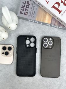 Coque en <span class=keywords><strong>TPU</strong></span> souple à rayures en fibre de carbone de 0.8mm d'épaisseur pour iPhone 16 Pro Max 15 Pro 13-Comprend un protecteur de caméra Ice Sensation Phone - Product Image 4