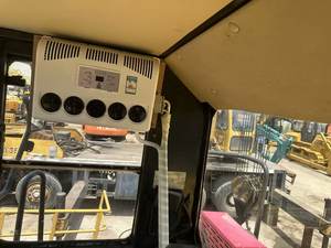 Chargeur frontal Komatsu WA 470 d'occasion avec pelleteuse à moteur Isuzu Modèles JCB 966h 3CX en vente pour la construction - Product Image 4