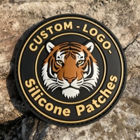 Fabricant en gros de patchs en PVC souple, en silicone et en caoutchouc PVC, avec logo 2D et 3D en relief, personnalisés pour vêtements et étiquettes de vêtements