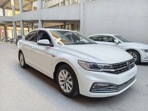 Volkswagen <span class=keywords><strong>Bora</strong></span> 200TSI DSG Zhixing Pro 2023 Usado, Edición Sedán, Bajo Kilometraje, Vehículo de Gasolina - Product Image 1