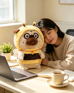 Peluche Kawaii Mignon Chien Shar Pei avec Médaille Porte-Bonheur, Tenue Abeille, Cadeau d'Anniversaire et de Fêtes pour Garçons et Filles - Product Image 3