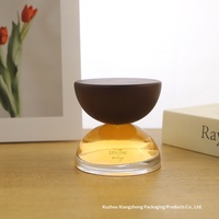 Botol Parfum Semi-Bulat Kaca Transparan Besar dengan Nosel Semprot, Dapat Diisi Ulang, Logo Dapat Disesuaikan Melalui Sablon Sutra