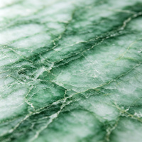 Pierre frittée grand format à profil ultra-fin et finition polie, texture Jade Glacé pour chambre et couloir