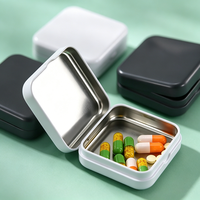 Boîte à pilules carrée mini noire et blanche en métal à charnière, étui portable pour médicaments, capsules et comprimés, avec impression de logo personnalisée