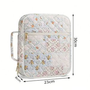 Bolsos Tote Casuales Florales con Múltiples Bolsillos y Monograma, Fundas para Biblias Acolchadas con Bordado Personalizado y Patchwork - Product Image 5