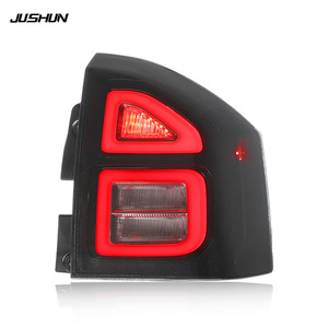 Feux arrière LED Jushun pour Jeep Compass 2011-2016, noir fumé, 12V, feux arrière modifiés pour voiture - Product Image 2