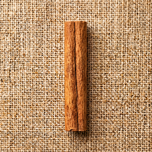 Nouvelle Récolte Fraîche de Bâtonnets d'Épices de Gujara, Épice Aromatique Naturelle, 1kg pour les Acheteurs en Gros et les Importateurs Mondiaux - Product Image 1