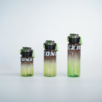 Bouteille d'eau de sport portable réutilisable et sûre avec couvercle rabattable, en plastique dégradé, étanche, pour le cyclisme et l'escalade en extérieur, personnalisable
