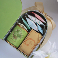 High End Halbrunde Exquisite Geschenk boxen Geschenk verpackung Starres Papier Luxus Elegante Leere Hochzeits bevorzugung Candy Box mit Band