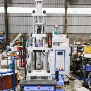 2019 new design Small tons plastic injection molding machine for plug making