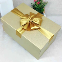 Boîte cadeau personnalisée avec gaufrage, revêtement UV, carton écologique recyclable, ruban satiné et nœud pour emballage de vêtements, mariage, anniversaire