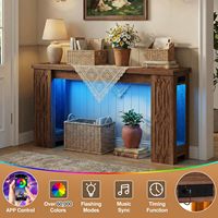 Console moderne de style farmhouse de 47 pouces avec lumières LED colorées, design en bois, motifs sculptés uniques, montage facile, rangement pour villa et hôtel