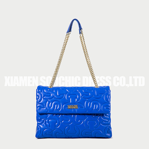 Robe <span class=keywords><strong>soochic</strong></span> personnalisée taille XL simili cuir matelassé Jumbo classique chaîne sac à rabat avec logo en métal - Product Image 2