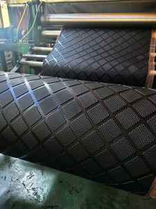 Revêtement de sol en <span class=keywords><strong>caoutchouc</strong></span> de haute qualité pour étable laitière, <span class=keywords><strong>tapis</strong></span> en <span class=keywords><strong>caoutchouc</strong></span> épais pour le bien-être des vaches - Product Image 2