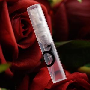 Nuovo Profumo ai Feromoni da 3ml Spray Corpo per Donna Profumo Flirt Acqua Profumata per Attirare le Ragazze per Uomini e Donne - Product Image 3