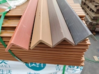 Panneaux de terrasse et de revêtement muraux en WPC d'angle en forme de L pour couverture murale Matériau composite en bois durable et plastique