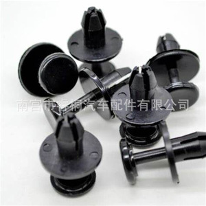 Rivet d'expansion en plastique Shuangxuan 99950749740 pour pare-chocs et garde-boue Porsche 911 Boxster - Product Image 4