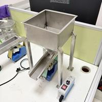 Alimentateur vibrant linéaire électromagnétique miniature série GZV pour l'alimentation en particules alimentaires