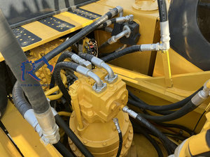 Excavatrice sur chenilles Komatsu PC400 d'occasion de 40 tonnes, modèle 2020, moteur en vente, excellent état, 1 an de service après-vente - Product Image 6