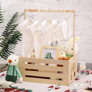 Caja de Almacenamiento de Madera para Bebés con Colgador para Ropa, Organizador para Bebés de 0 a 12 Meses, Artículos Esenciales para Bebés, Tipo Cuadrado Grande, Moderno y Sencillo - Product Image 1