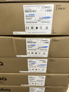 Commutateur JL262A <span class=keywords><strong>Aruba</strong></span> <span class=keywords><strong>2930F</strong></span> <span class=keywords><strong>48G</strong></span> PoE + 4SFP Original neuf en stock avec garantie 1y - Product Image 4