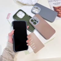 Coque de téléphone personnalisée en gros, effet gelée, couleur unie, pour iPhone 14 15 16 17 Pro Max, découpes précises pour l'appareil photo, accessoires de téléphone