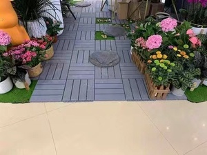 Suelo de WPC Resistente a la Decoloración y a la Intemperie para Exteriores, con Textura de Madera Realista, Apto para Todas las Condiciones Climáticas - Product Image 6