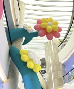 بالون زهرة عملاق قابل للنفخ مضيء لتزيين المسرح بتصميم مخصص - مقاوم للماء ومتين بطول 8-10 أقدام للاستخدام الخارجي الحديث - Product Image 3